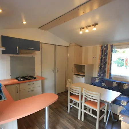 Ξενοδοχείο Village De L'ostriconi 3*