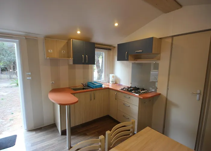 Village De L'ostriconi